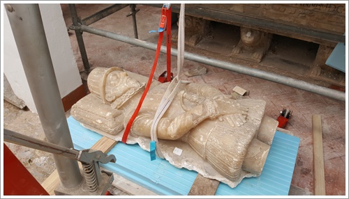sepulcro restauracion 010